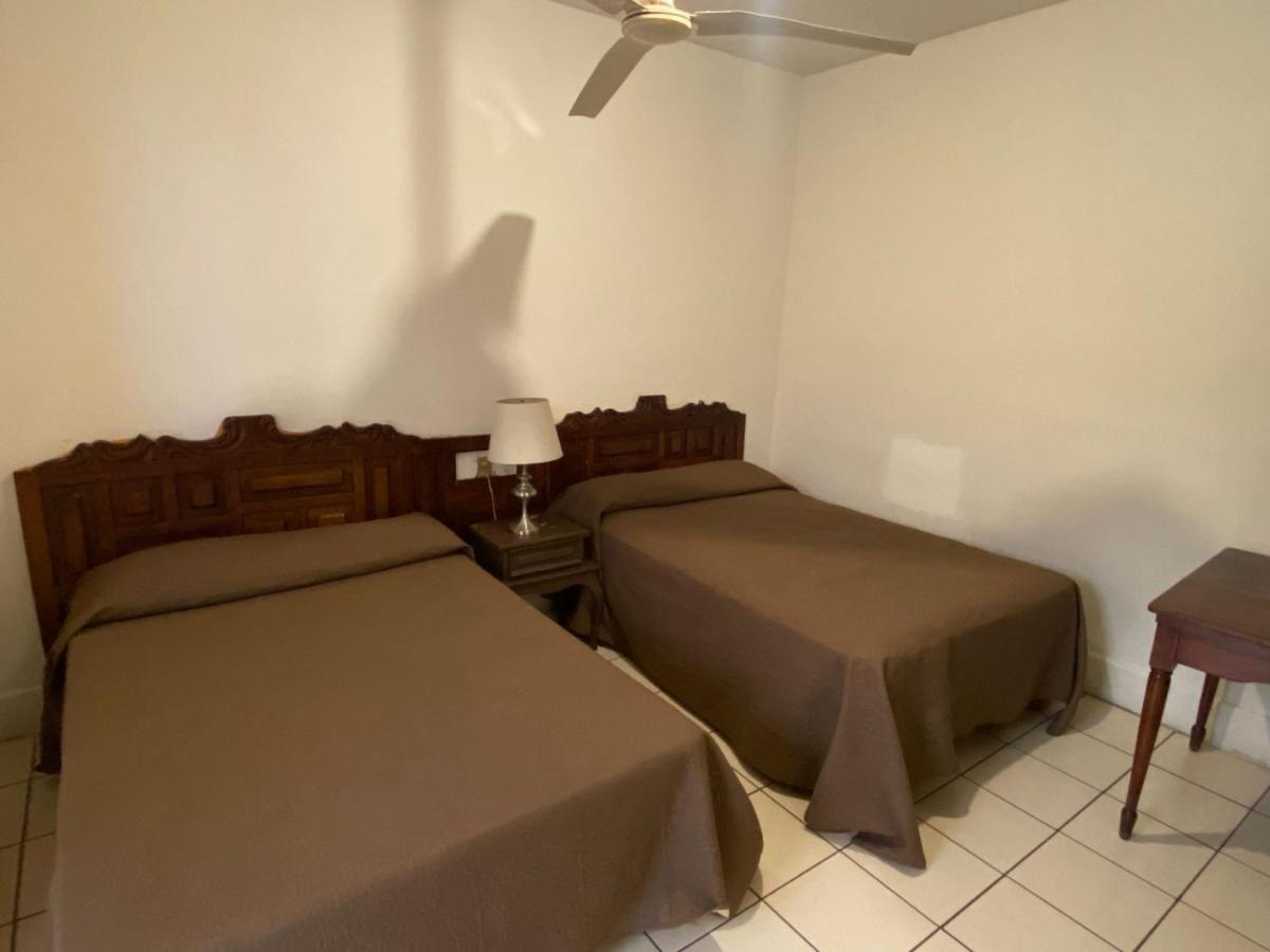 Hotel Maya Ixtlan Ixtlan del Rio Екстер'єр фото